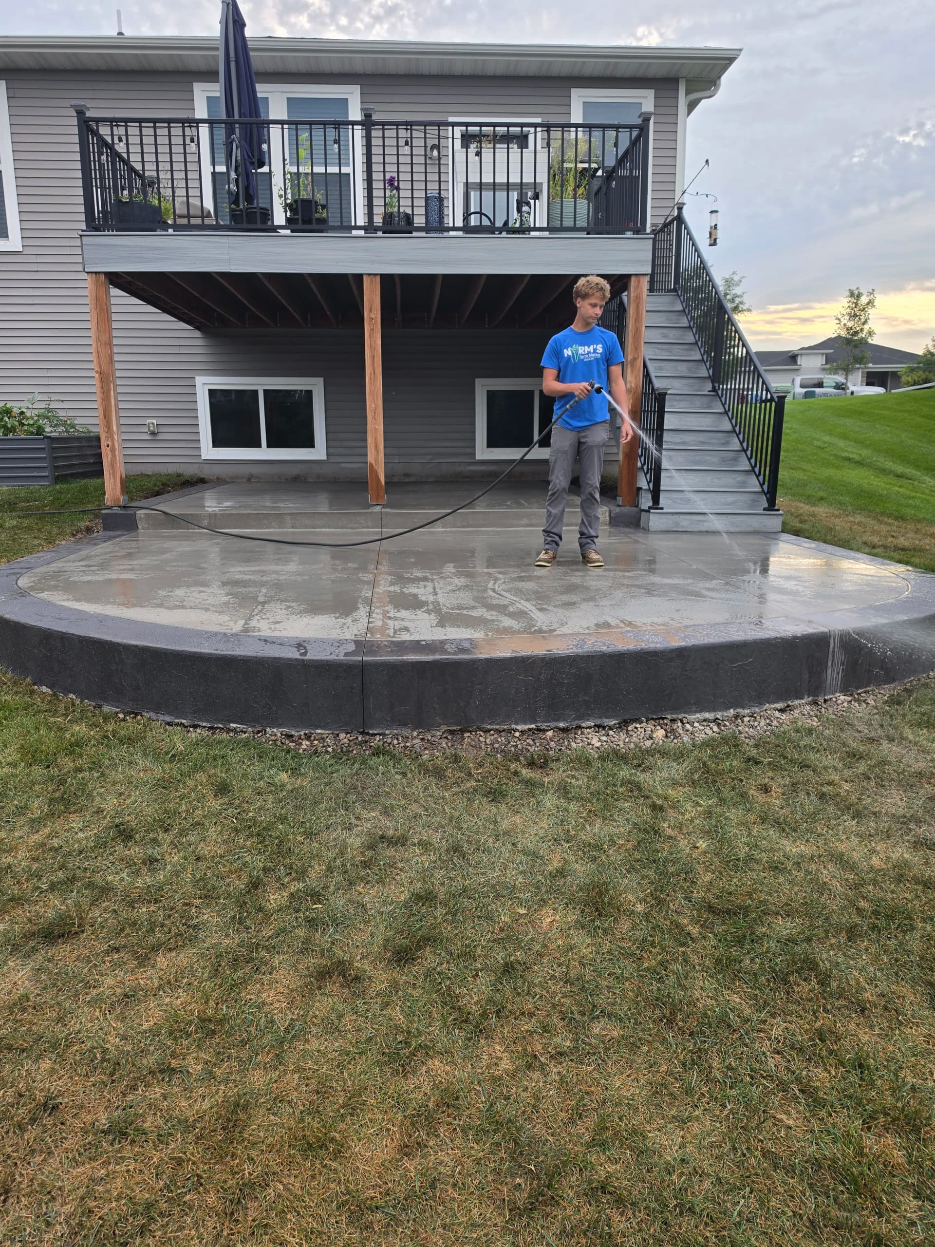 Gallery photos for Stamped Patios, Aprons, and Broom Finish Work - A Busy Week Recap: Image #9