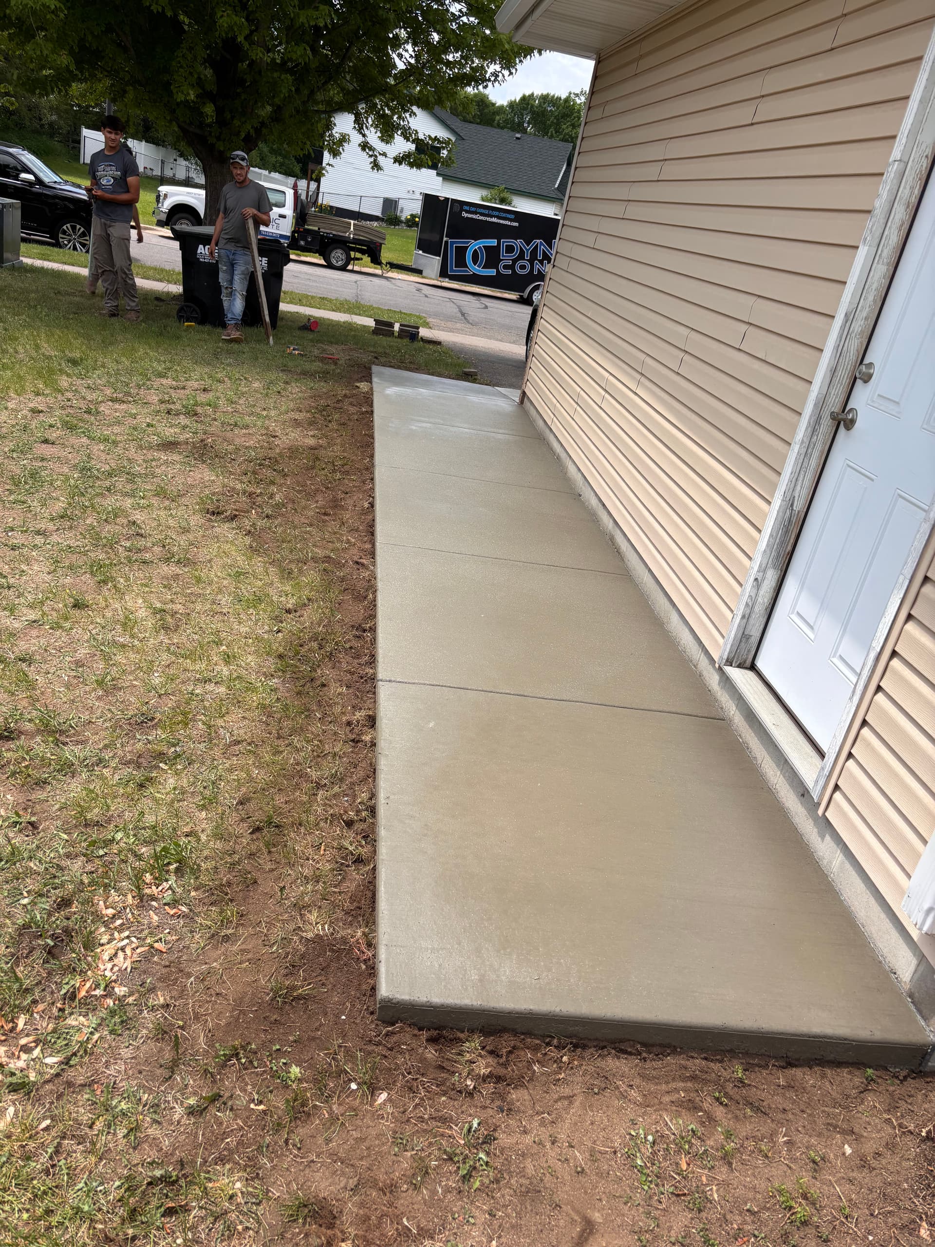 Gallery photos for Fresh Concrete Aprons, Door Pads, and Sidewalk Extensions Done Right: Image #5