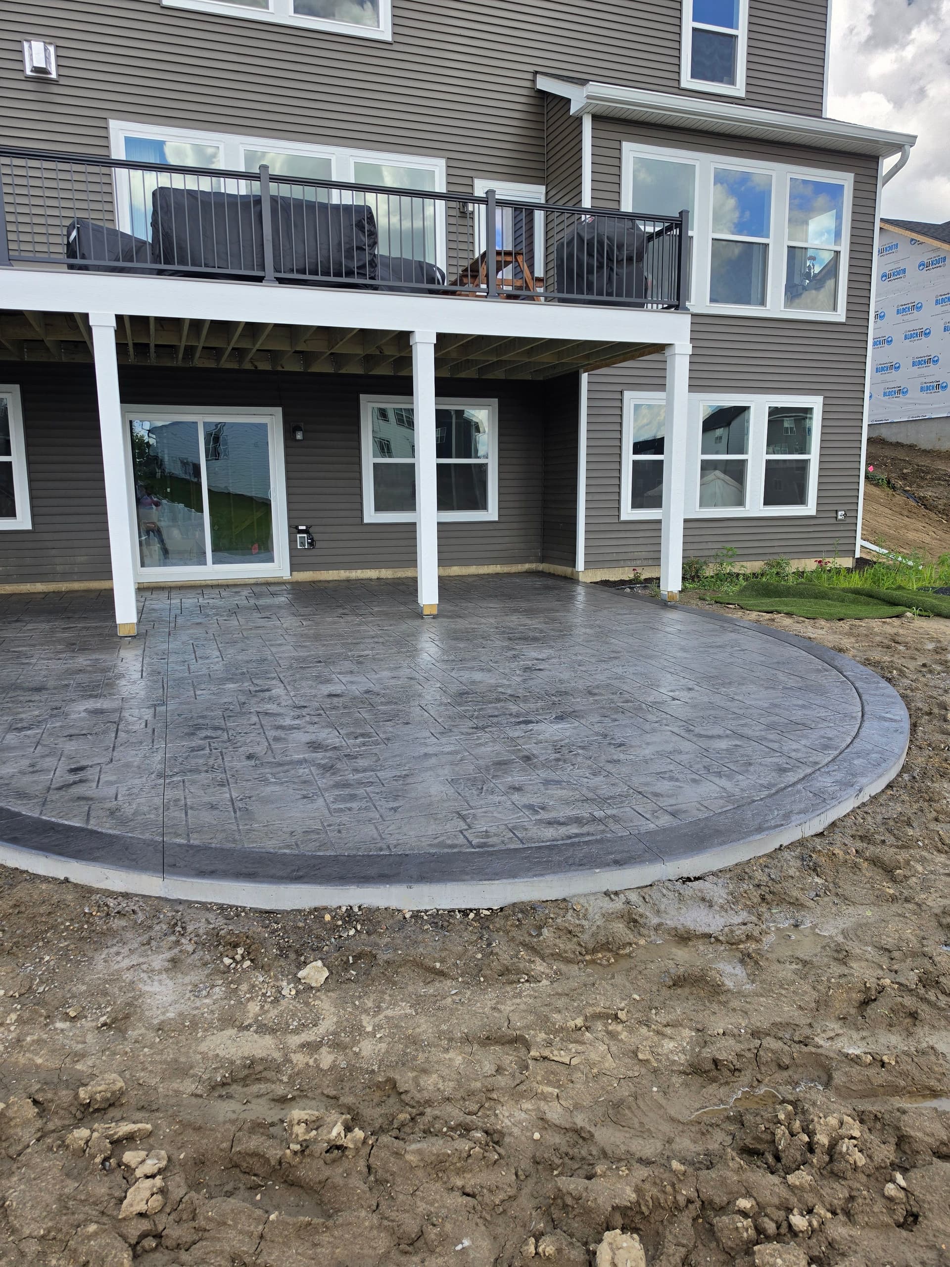 Gallery photos for Large Stamped Concrete Patio and Pool Deck Finished Strong: Image #7