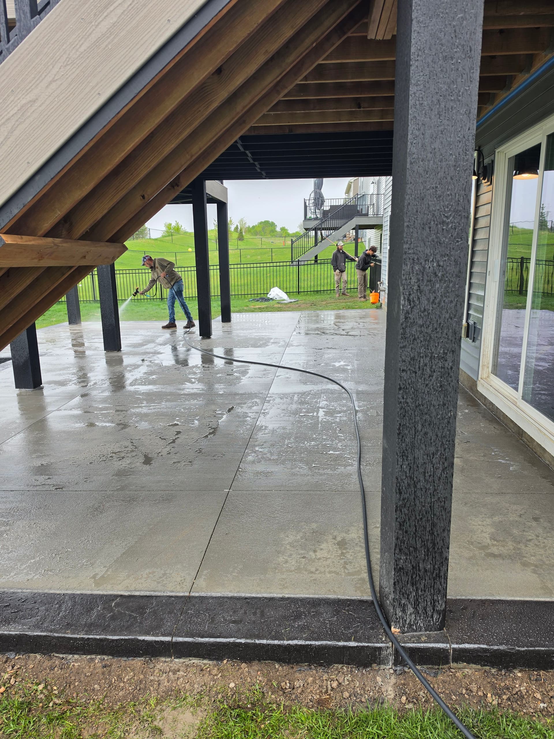 Gallery photos for Roman Slate Stamped Patios and Broom Finish Concrete Wrapping Up the Week: Image #6