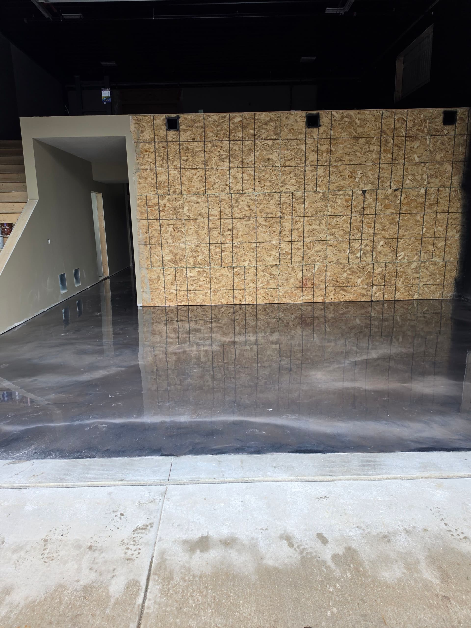 Gallery photos for Pool Deck, Patios, and a Metallic Interior Floor All in One: Image #8