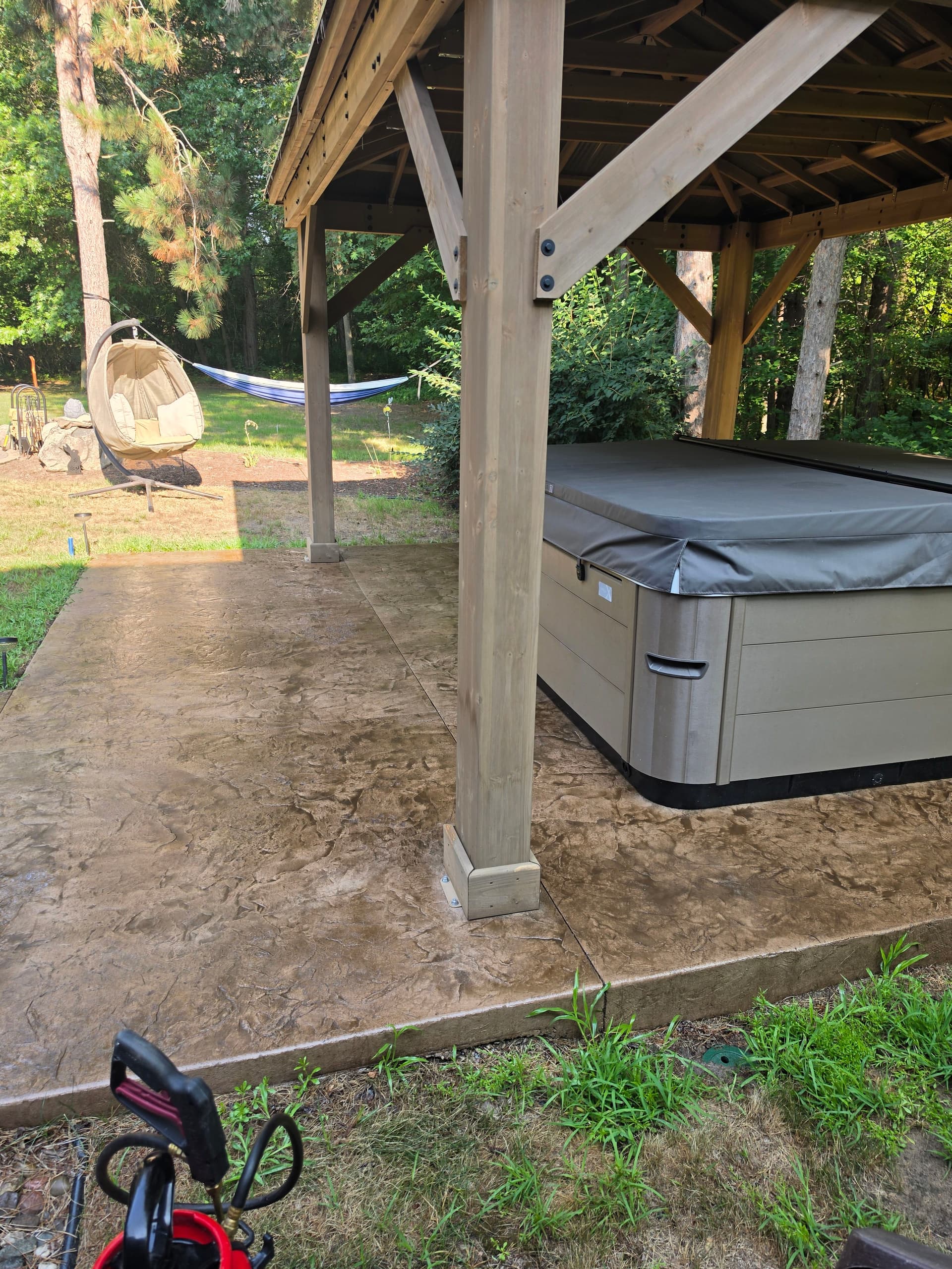 Gallery photos for Stamped Concrete Patios That Turn Backyards Into Usable Space: Image #1