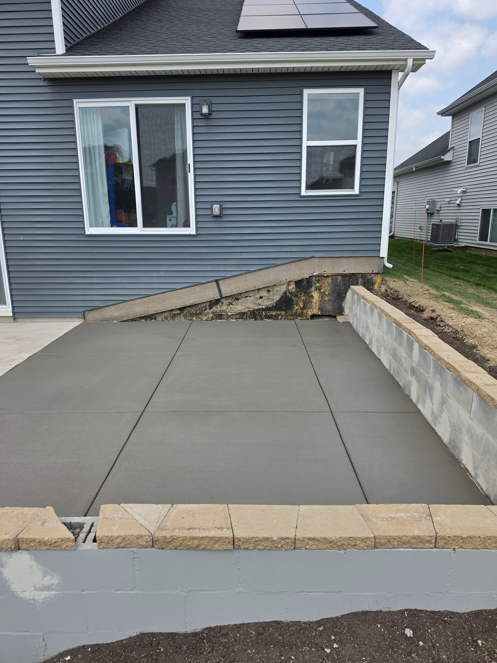 Gallery photos for Pool Deck, Patios, and a Metallic Interior Floor All in One: Image #4