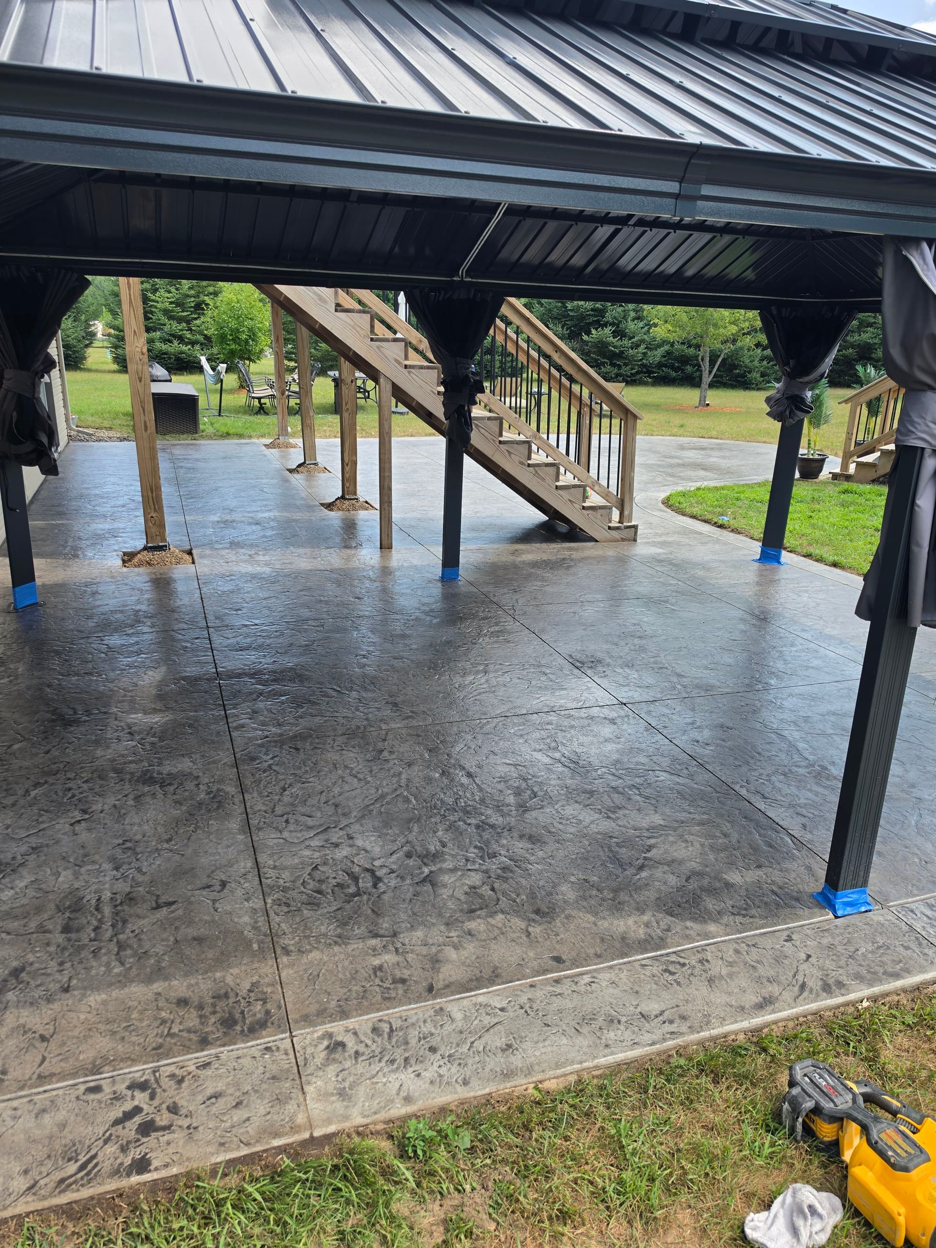 Gallery photos for Stamped Concrete Patios That Turn Backyards Into Usable Space: Image #2