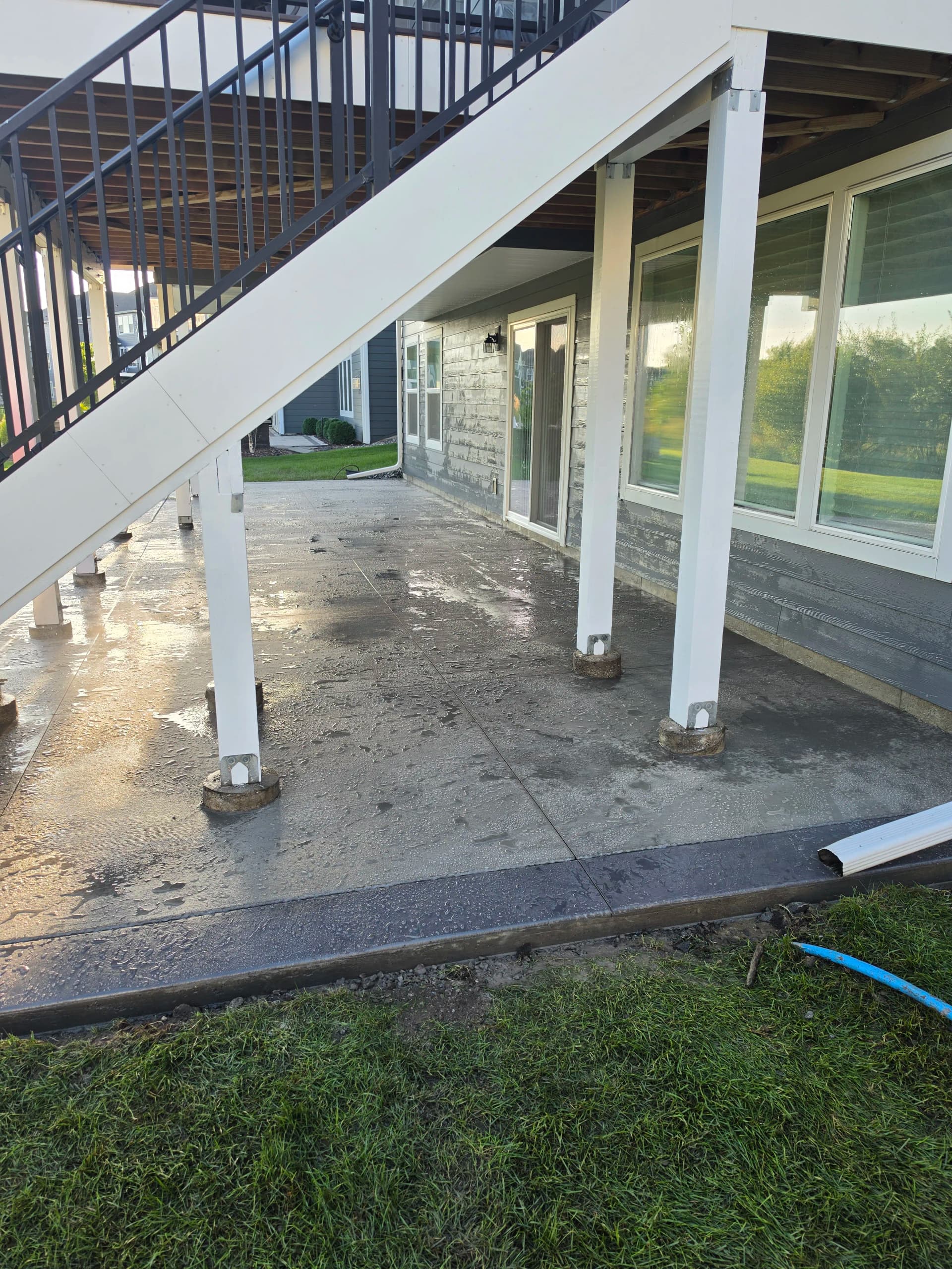 Gallery photos for Stamped Concrete Patios, Seat Walls, and Driveway Extensions Done Right: Image #2