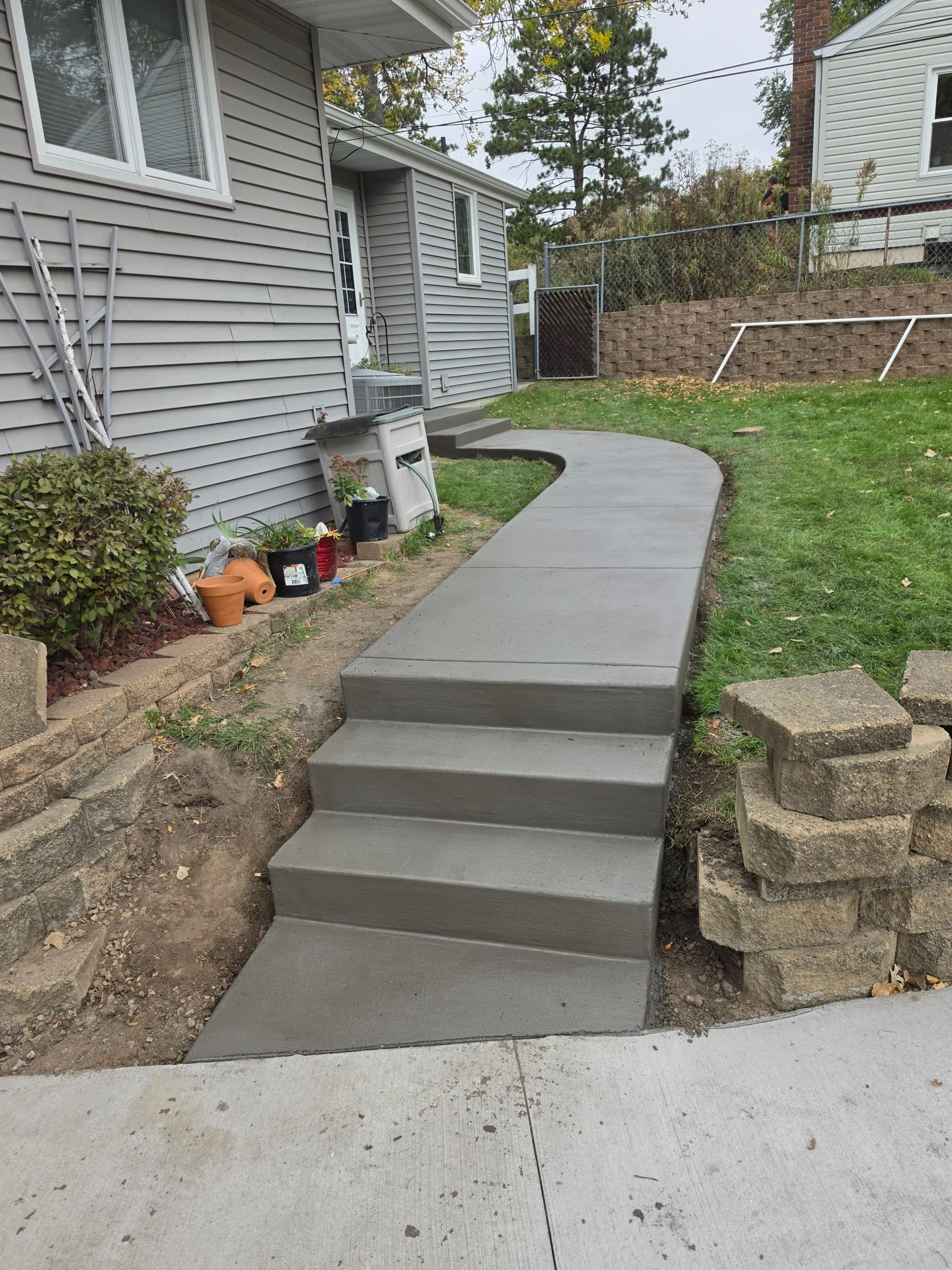 Gallery photos for Driveways, Patios, Steps, and Sidewalks Done Right: Image #5