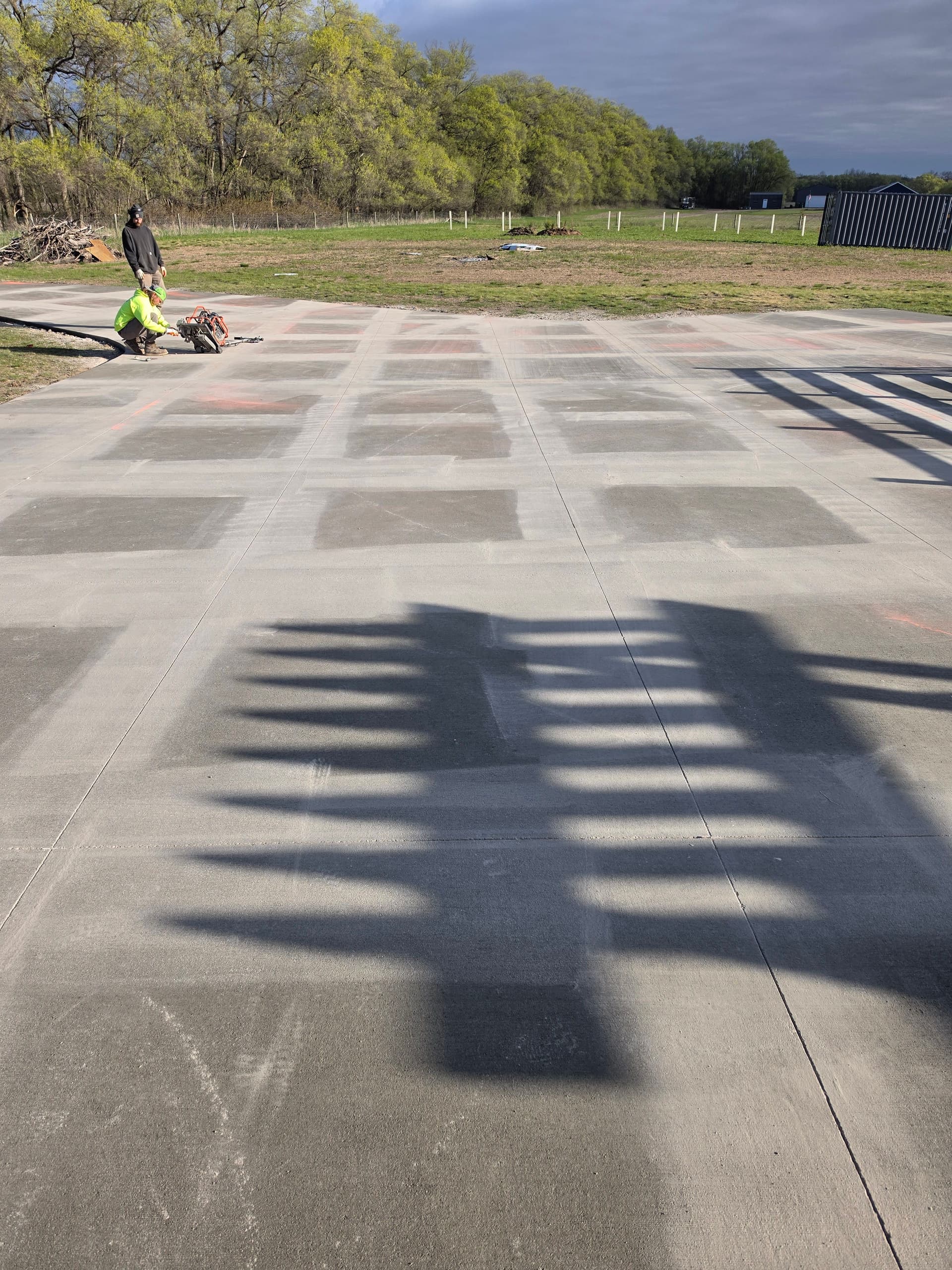 Gallery photos for 50 Yards of Concrete Poured on a Large Residential Property: Image #4