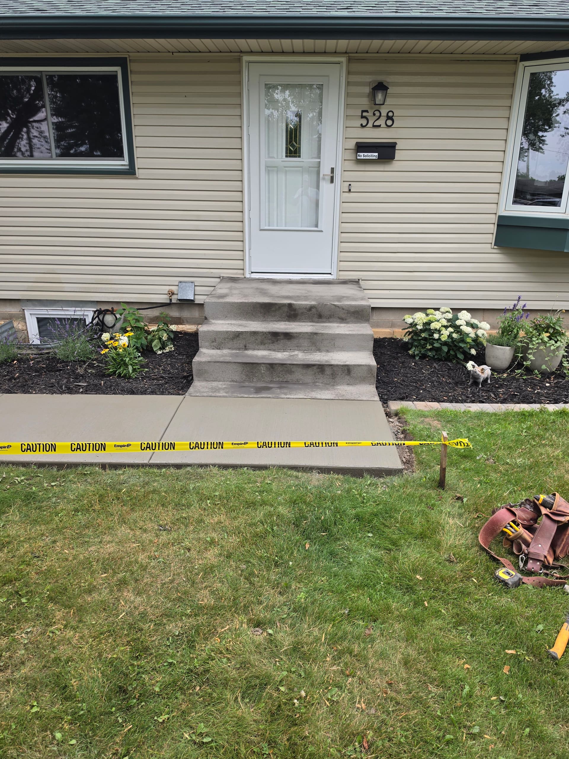 Gallery photos for Front Sidewalk, Steps, and Backyard Concrete Done Right: Image #2
