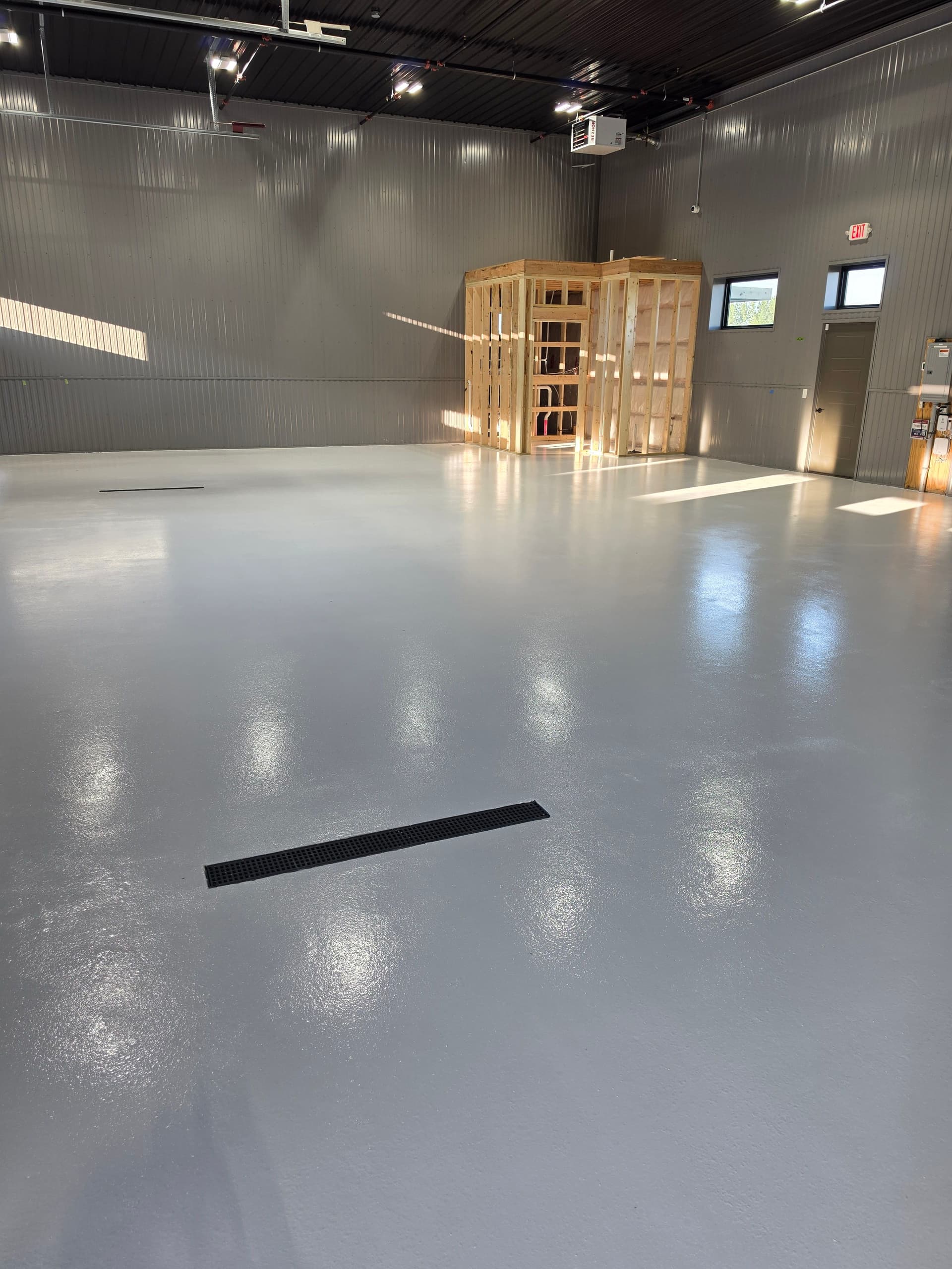 Gallery photos for Driveway, Patio, Shop Floor Coating and Curved Walkway Ramp All in One Week: Image #7